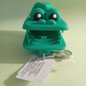 ALLIGATOR POCKETBAC HOLDER Keychain Clip Discontinued Rare Bath & Body Works NWT